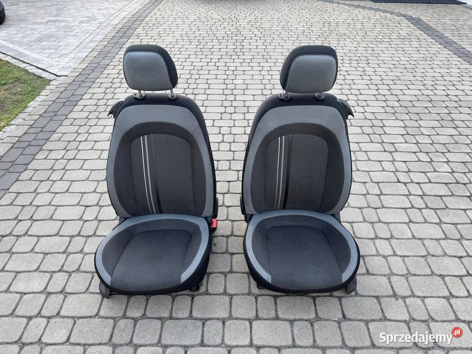 Fotele Fiat Grande i Punto 3D śląskie Kończyce Małe sprzedam
