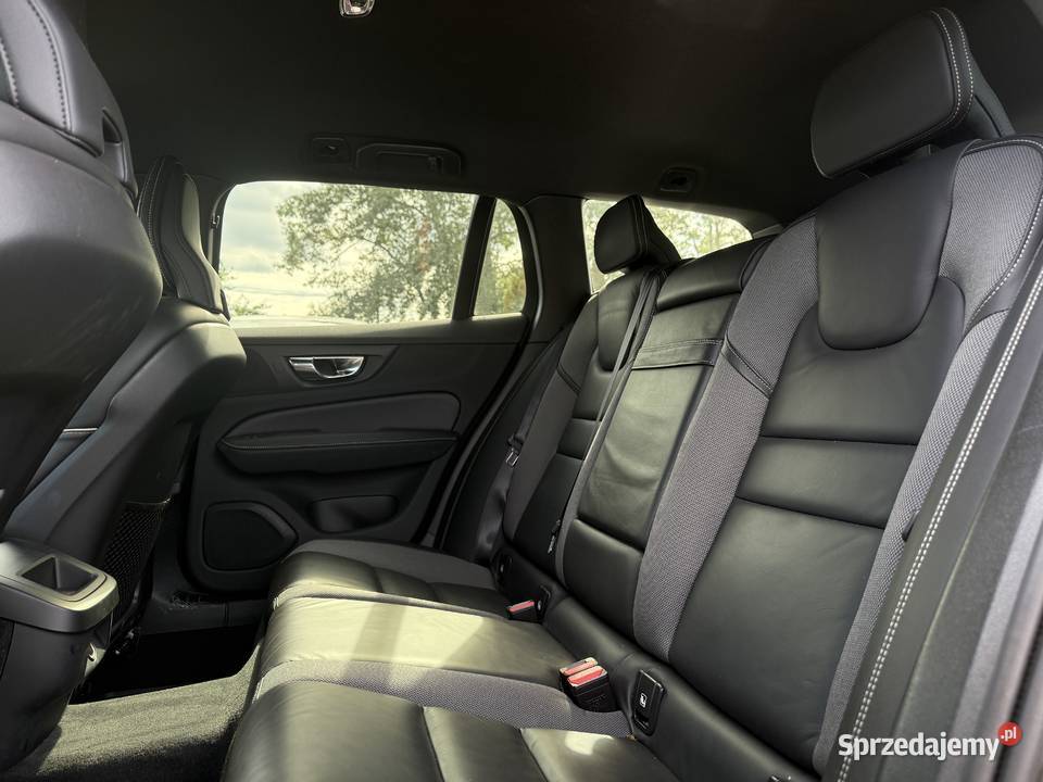 Volvo V60 2019 nawigacja Warszawa sprzedam