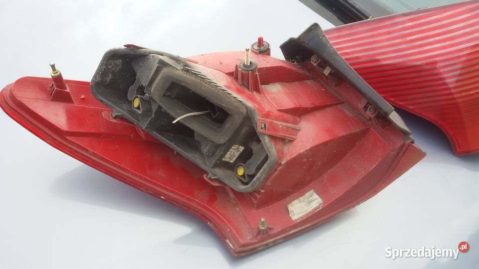 Lampy tylne PEUGEOT 407 KOMBI SW lewe Elbląg
