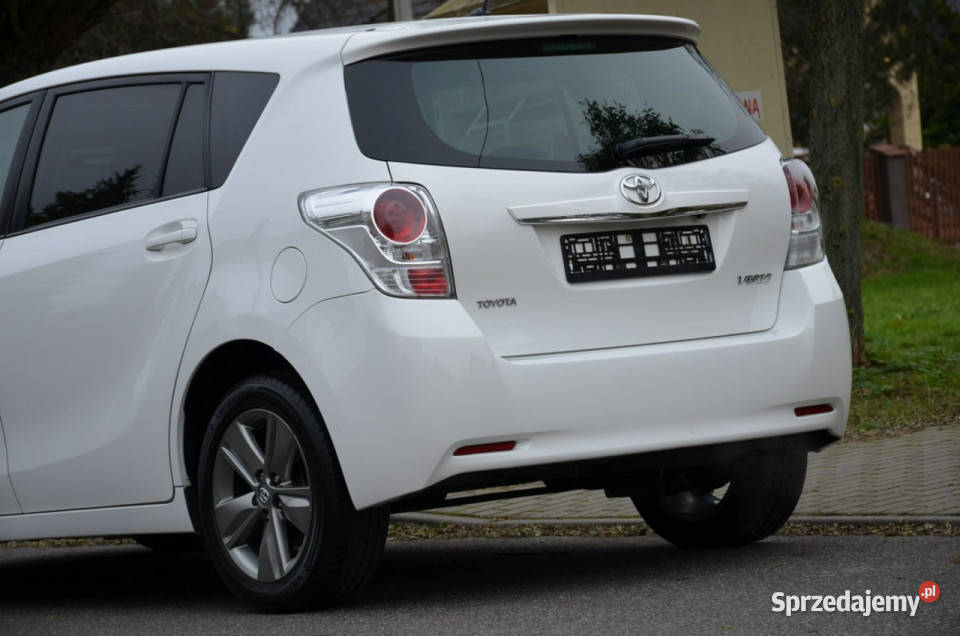 Toyota Verso Opłacona 18i 147 Serwis Bixenon immobilizer