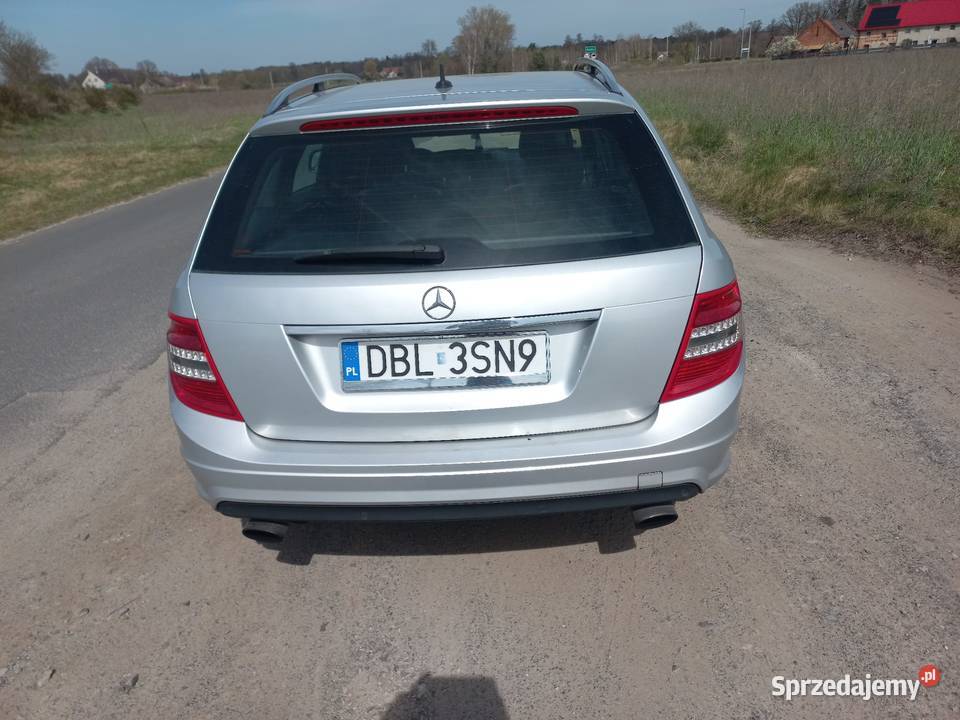 Mercedes w204 30v6224KMpakiet AMGMożliwa elektrycznie ustawiane fotele Modła
