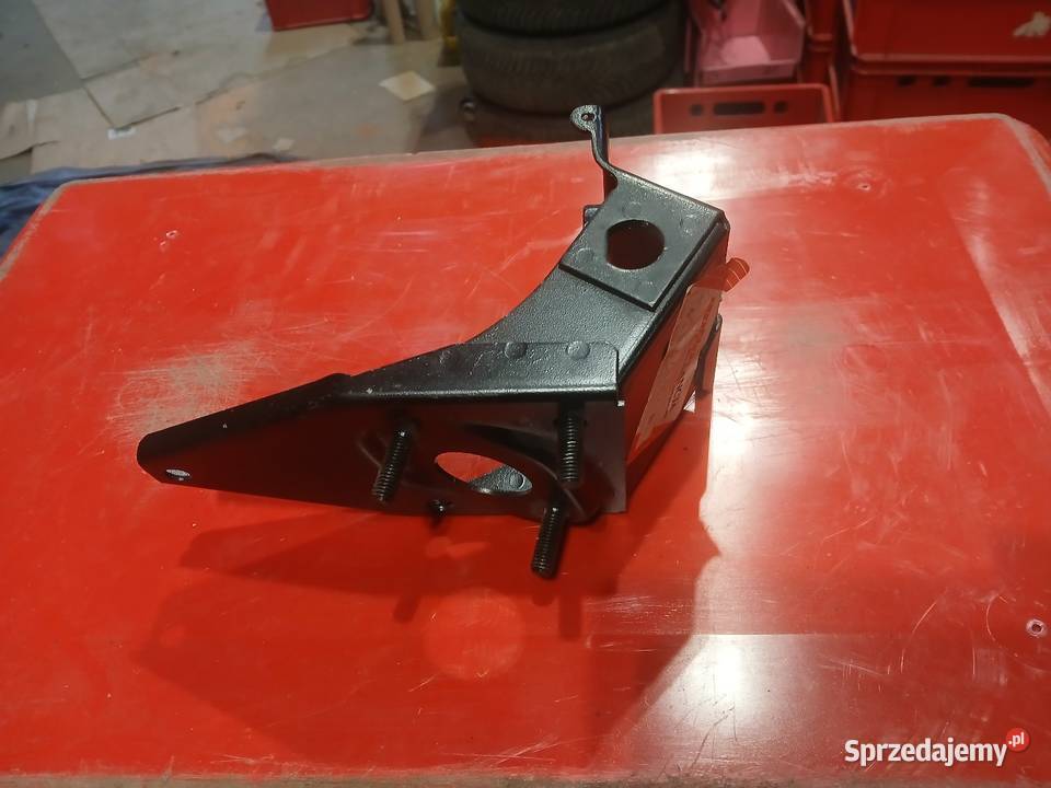 Wspornik mocowania pedału hamulca do Fiata 126p