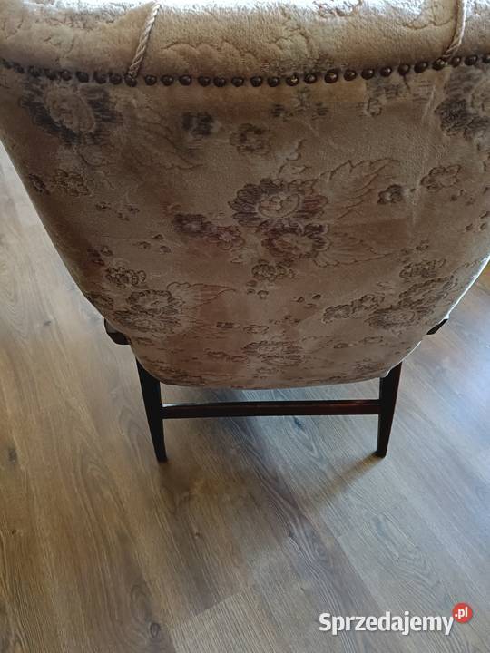 Stary fotel uszak w stanie wygodny kujawsko-pomorskie Lipno