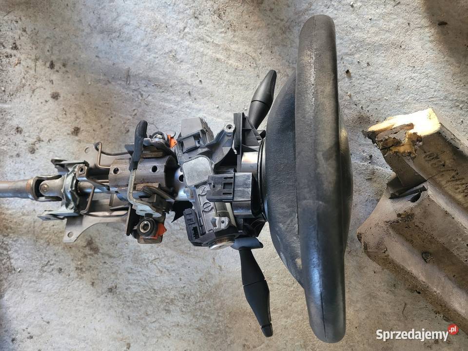 Ford Focus mk1 czesci maska zderzaki drzwi Sędziszów