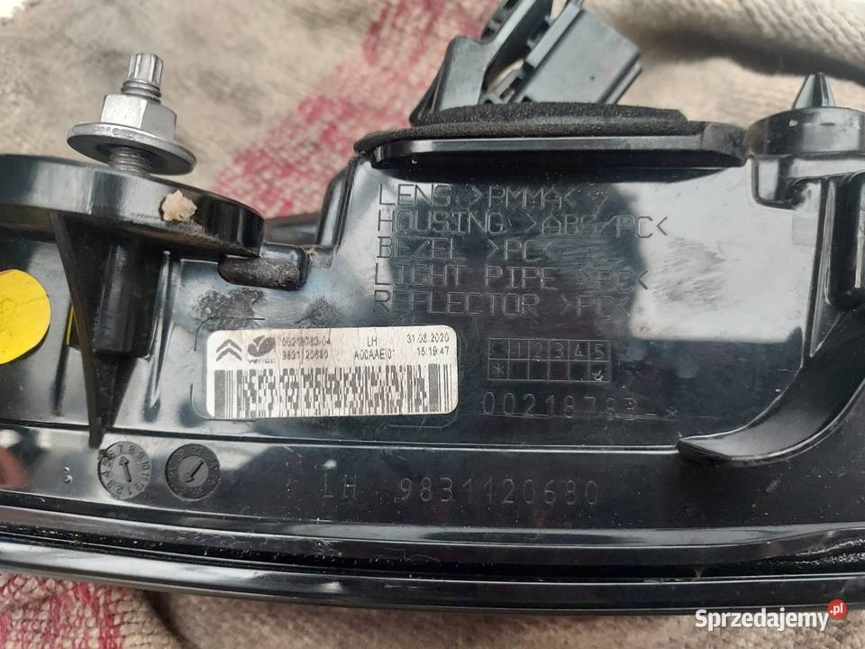 Lampa w klapę lewy tył Citroen C4 III