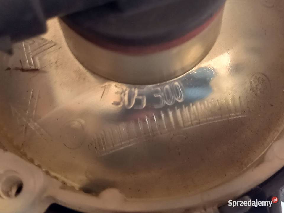 VOLVO C30 07r halogen prawy 31213176 prawe Kielce