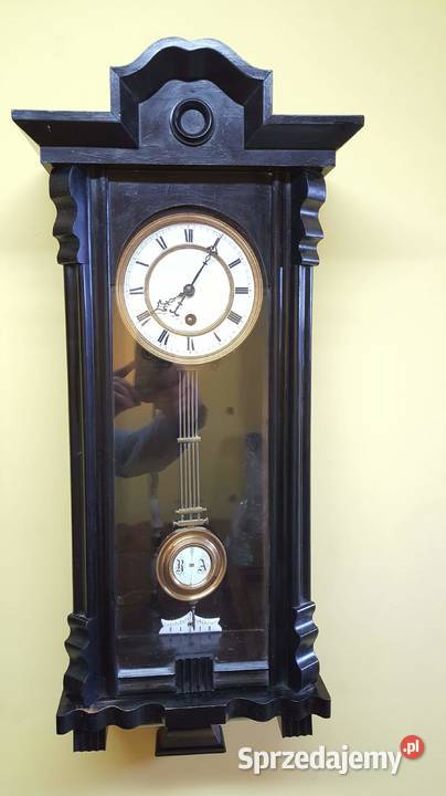 Stary zegar wahadlowy Mońki