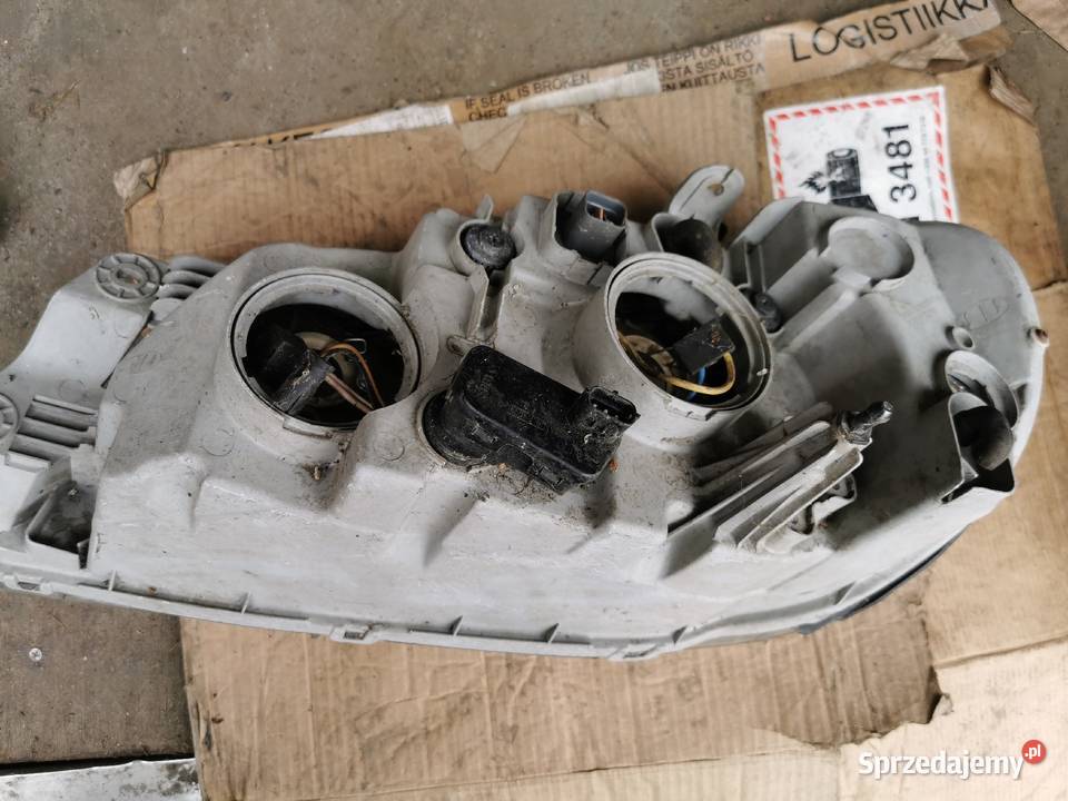 kia Carnival 2 II LAMPA PRZÓD PRAWA Międzychód