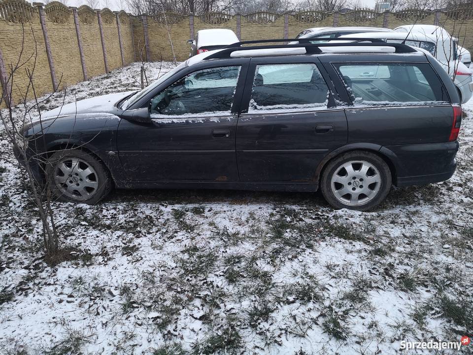 Opel Vectra B 20 części Karoseria Strzelno