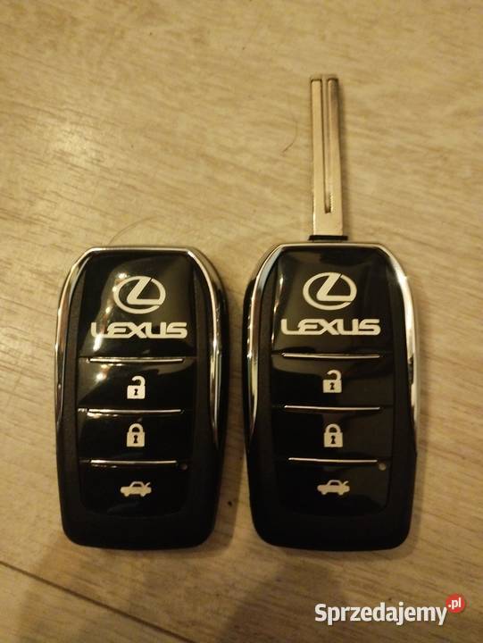 Sprzedam dwie obudowy scyzoryk pasujące do Dębinki