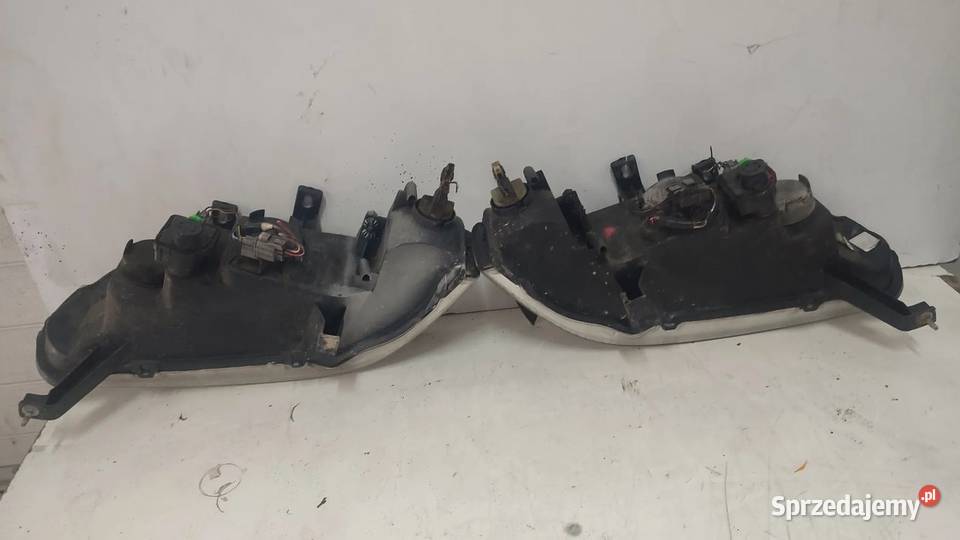 360G LAMPA REFLEKTOR ELEKTRYCZNY PRAWY LEWY Włoszczowa