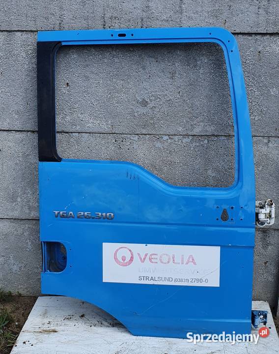 MAN TGA DRZWI PRAWE NIEBIESKIE części blacharskie Bieleń