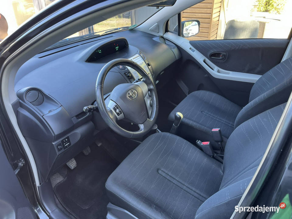 Toyota Yaris 10 1WŁ Klima El szyby BEZ KOROZJI manualna Częstochowa
