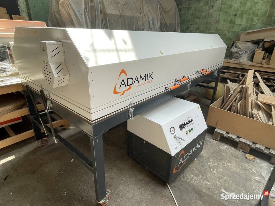 Prasa próżniowa membranowa czeskiej firmy Adamik Wysoka