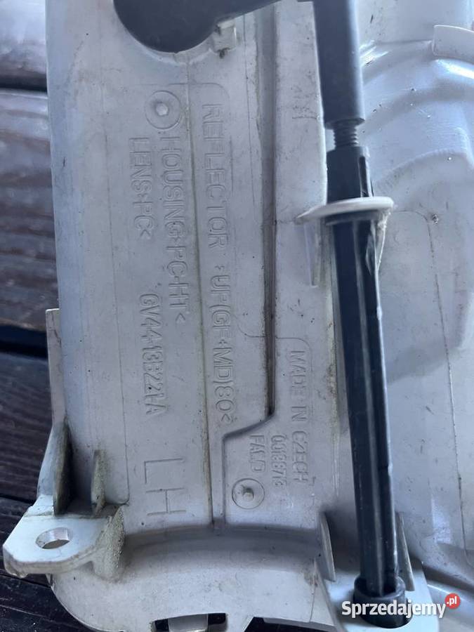 Ford Kuga MK2 Lewy halogen z kierunkowskazem Wągrowiec sprzedam