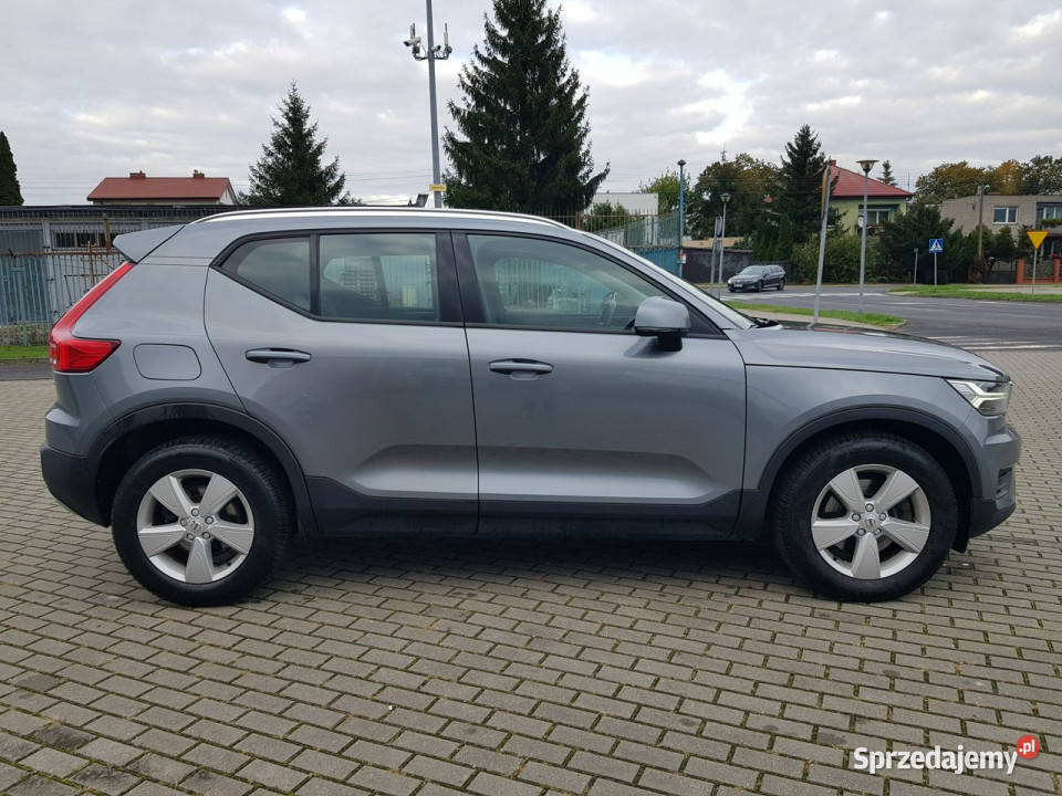 Volvo XC 40 20 T4 Turbo Benzyna Navi Momentum relingi dachowe XC 40 Włocławek