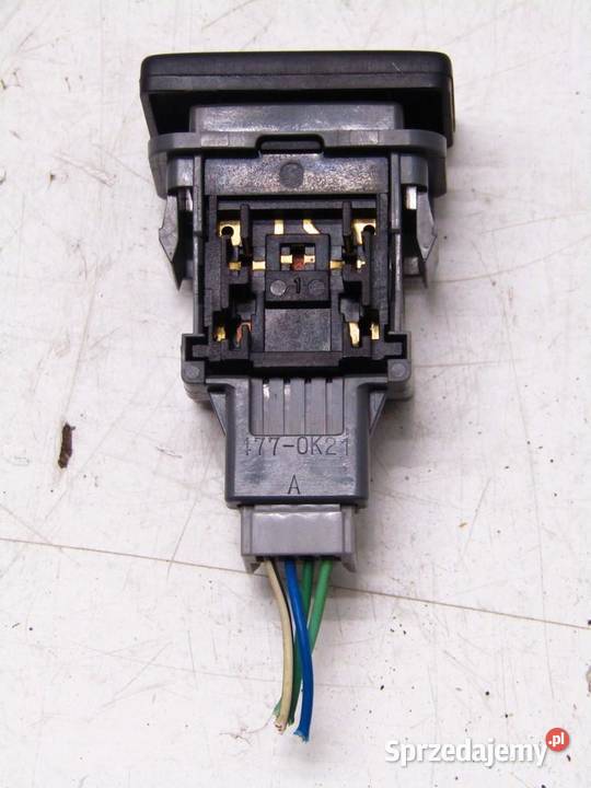 WŁĄCZNIK SPRYSKIWACZY REFLEKTORÓW TOYOTA PRIUS osobowe sprzedam
