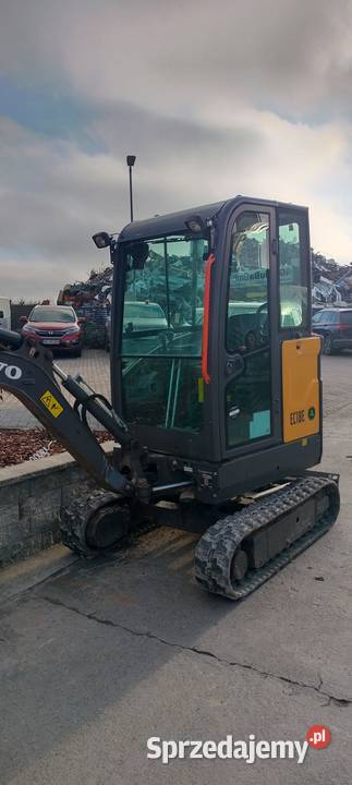Mini koparka Volvo EC18E Parsów