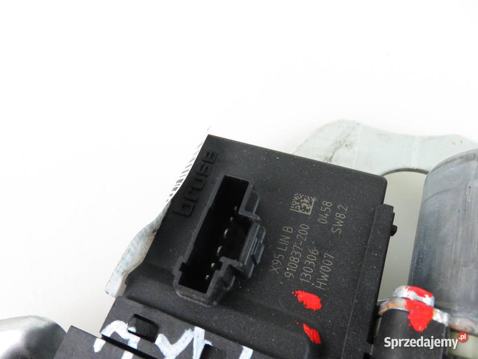 PODNOŚNIK SZYBY LEWY TYLNY SCENIC III 827310166R