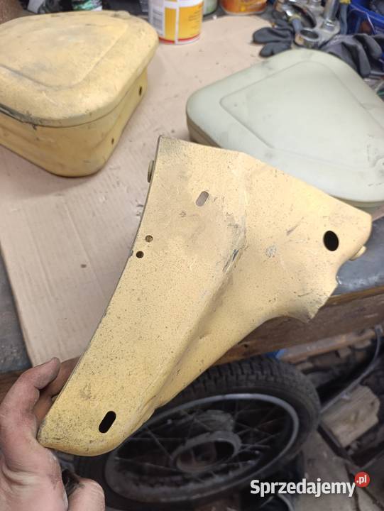 Puszki boczne narzędziowki Simson awo sport 250 Zamość