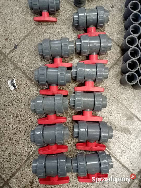 PVCU PVC PVCU złączki zawory kolanka sprzedam