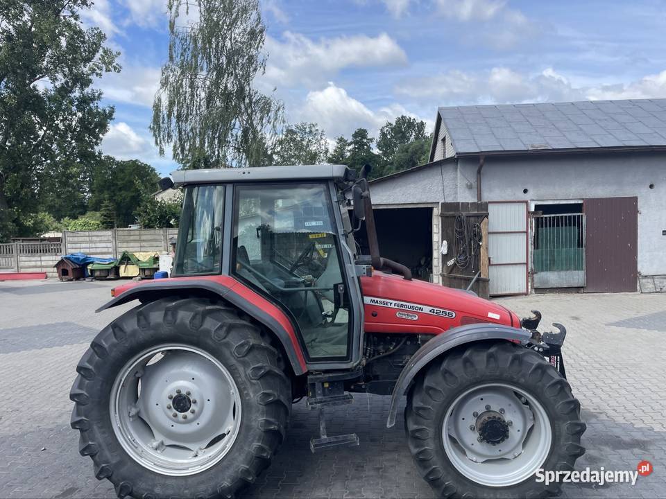 Massey Ferguson 4255 Borysew