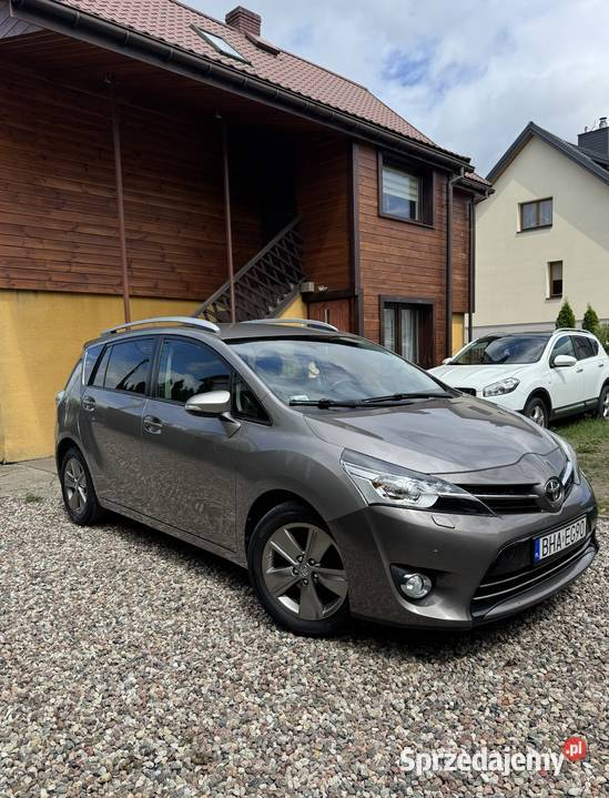 Toyota VERSO 20 D4D 124 2014r xenon LED 7 osób Hajnówka