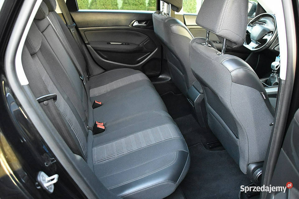 Peugeot 308 16Hdi 120 LIFT Led Navi Panorama Rok produkcji 2018
