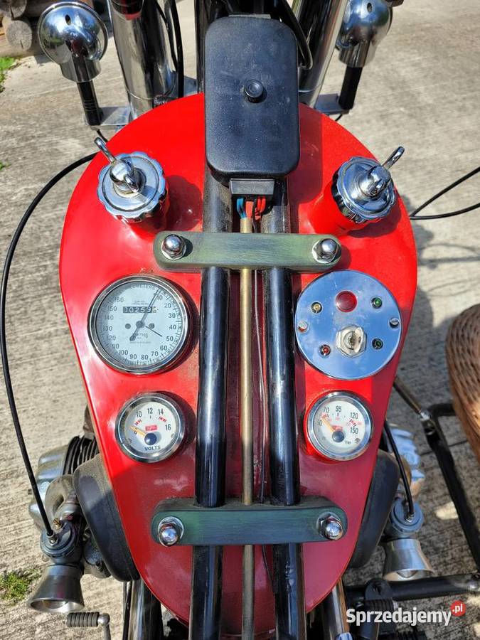 Motocykl wynalazek z wózkiem bocznym Rok produkcji 2020