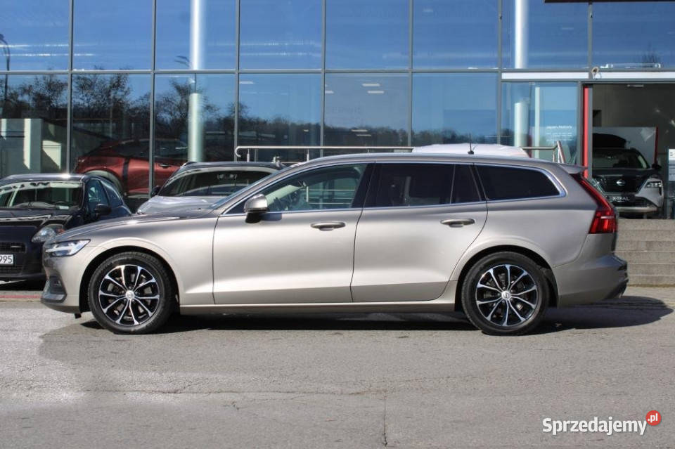 Volvo V60 2019r Carplay Hak Panorama El Fotel z nieuszkodzony Kraków