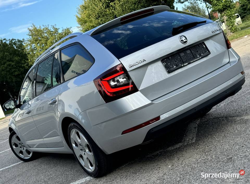SkodaOctaviaLIFTBixenonLedNaviTempomatPodgrzszyba Elbląg