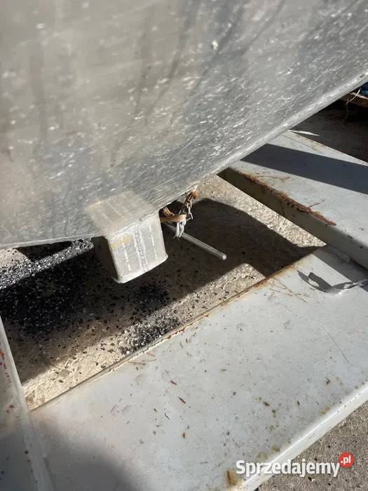 Silos kosz zasypowy zbiornik łódzkie Podskarbice Szlacheckie