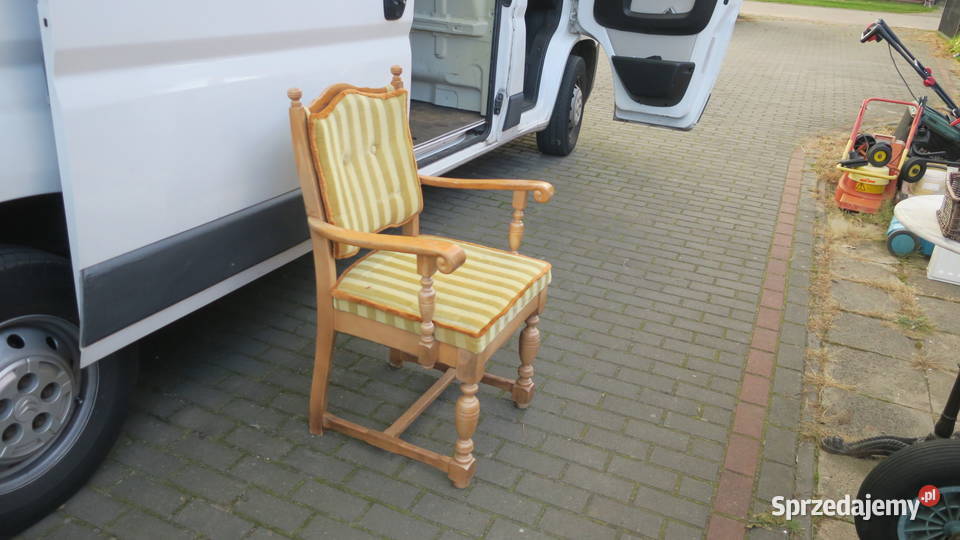 Stary fotel sprężynowy Wrzosowo