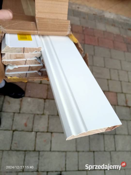 Listwy przypodłogowe ryflowane lite drewno 80mm Rudzica