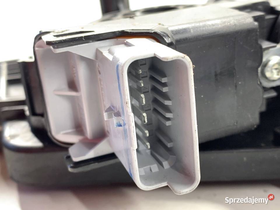 PODNOŚNIK SZYBY PRAWY PRZÓD OPEL CORSA F