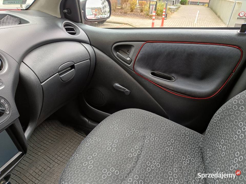 Toyota Yaris I z silnikiem 09983 benzyna 2004r lubuskie Zielona Góra
