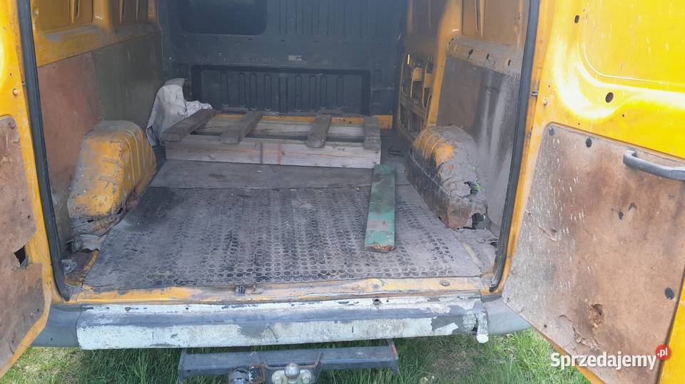 Ford Transit 2006r opłacony sprawny Olecko
