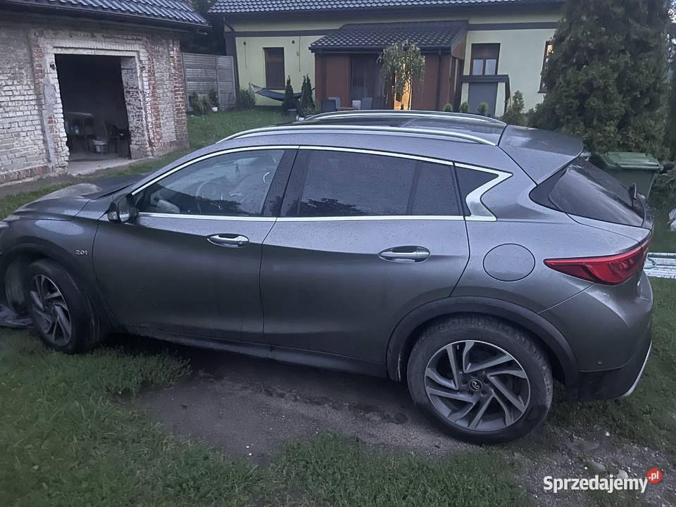Infiniti QX30 Kościelec