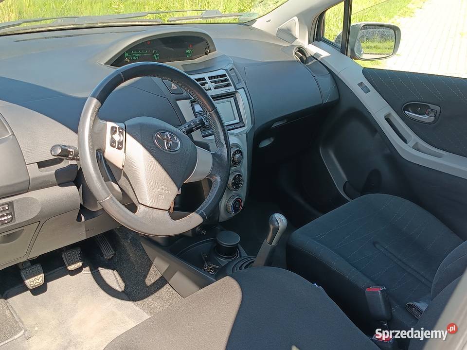 Toyota Yaris 13 benzyna Zarejestrowany w Polsce podlaskie Białystok sprzedam