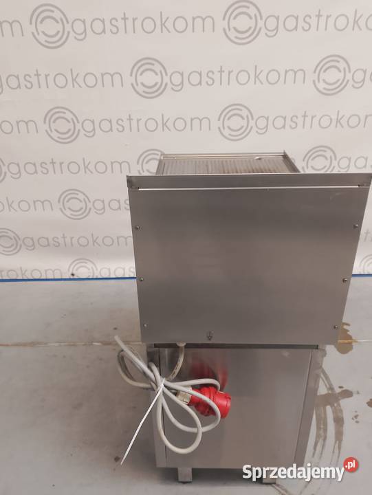 Płyta grillowa ryflowana 700PBE400 RC na