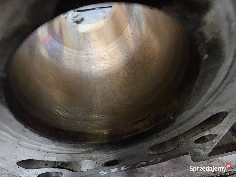 Hyosung gv125 cylinder tył tylny tylni aquila GV Jelenia Góra