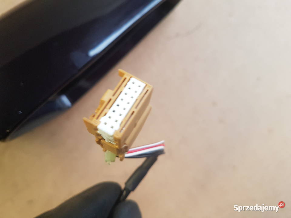 Audi A4 B7 lusterko zewnętrzne elektryczne