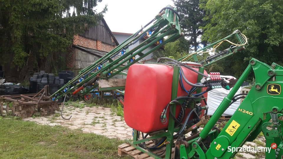 Opryskiwacz 800l Moteska belka 12m Nałęczów