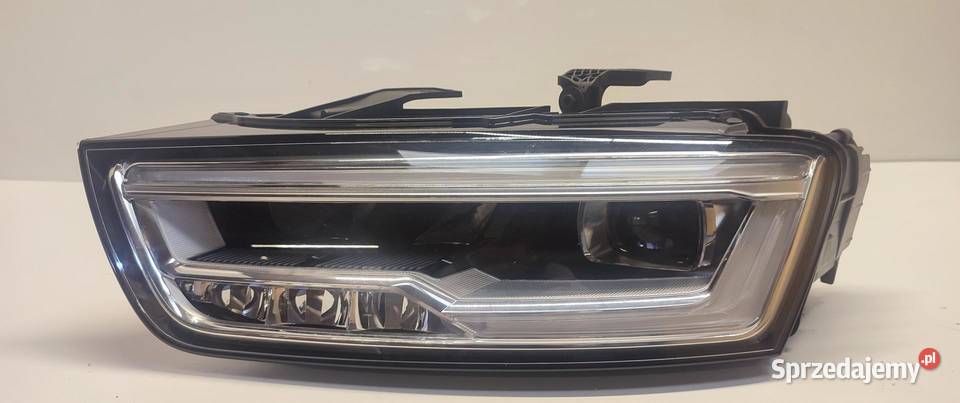 AUDI Q3 8U LAMPA LEWY PRZÓD ANGLIK RHD