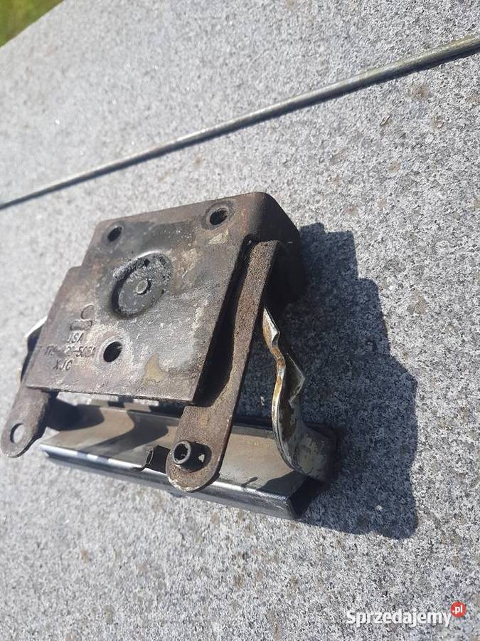 Klamka tylnej klapy klapy 179829505A VW Caddy Opole