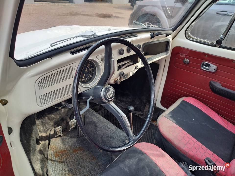 VW Garbus 1300 zdrowy nowy lakier