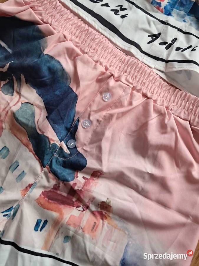 nowa cienka piżamka rozmiar na niej to XL ale to