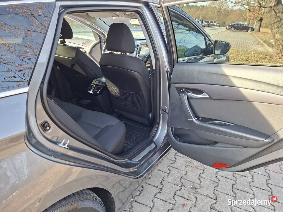 Hyundsi i40 17crdi exclusive Motoryzacja