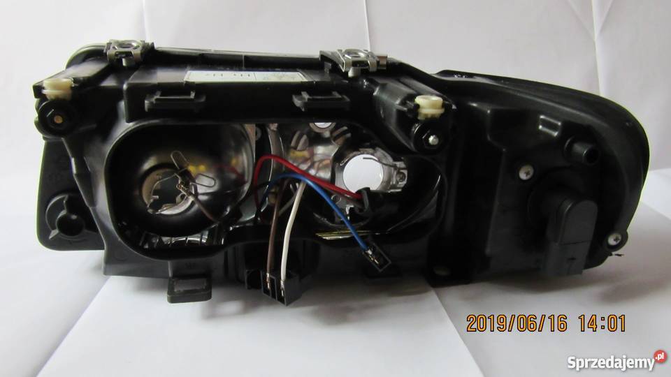 NOWA PRAWA LAMPA AUDI A3 20002003 LIFTIINGU lampy przednie Szpęgawsk