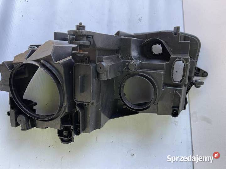 VW TIGUAN 5NA PRAWA OBUDOWA LAMPY ZWYKŁEJ prawe Ostroróg